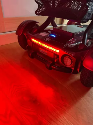 Scooter de movilidad reducida plegable