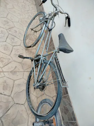 3 Bicicletas para piezas o reparar