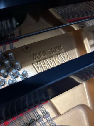 Piano Yamaha Negro