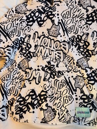 Sudadera con estampado graffiti