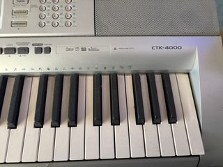 Teclado Casio CTK-4000 teclado + atril + cable