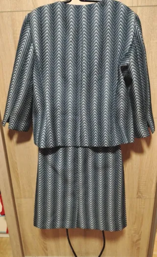 Traje de chaqueta y falda Isabella