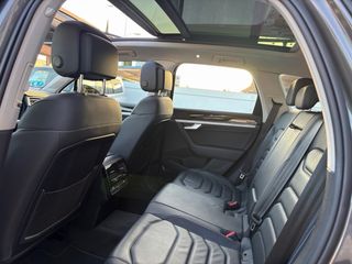 Volkswagen Touareg 3.0 v6 TSI 381 cv hybrid techo