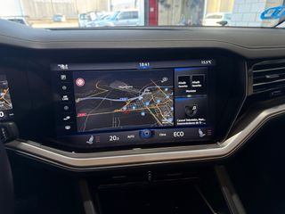 Volkswagen Touareg 3.0 v6 TSI 381 cv hybrid techo