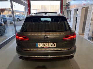 Volkswagen Touareg 3.0 v6 TSI 381 cv hybrid techo