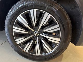 Volkswagen Touareg 3.0 v6 TSI 381 cv hybrid techo