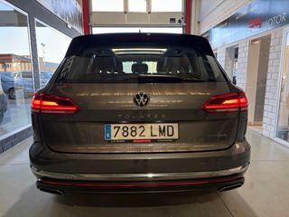 Volkswagen Touareg 3.0 v6 TSI 381 cv hybrid techo