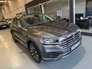 Volkswagen Touareg 3.0 v6 TSI 381 cv hybrid techo
