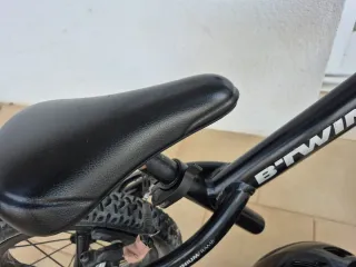 Bicicleta de equilibrio Btwin para niños/con casco