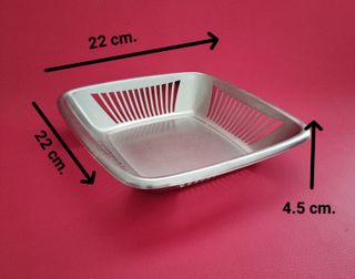 Cesta metálica plateada para mantel