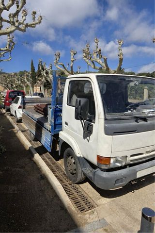 Camion nissan cabstar E