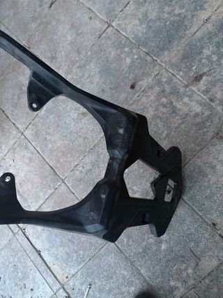 Parrilla Yamaha MT-07