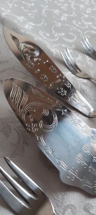 Set di posate e palette da dolce