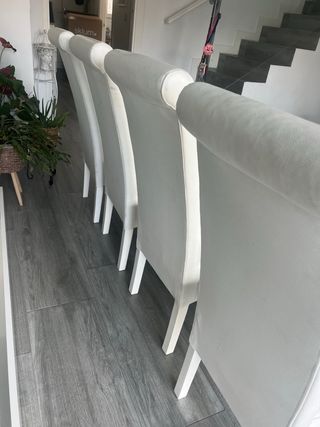 4 Sillas Piel Blanca Patas Madera