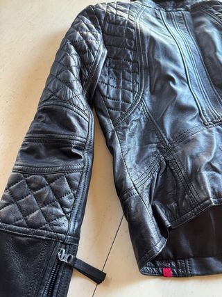 Cazadora de cuero EDC negra