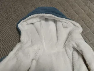 Cazadora azul con pelo