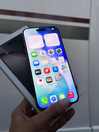 iPhone 16 Pro Max IGUAL A NUEVO