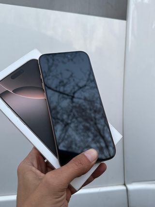 iPhone 16 Pro Max IGUAL A NUEVO