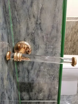 Lote accesorios baño dorado