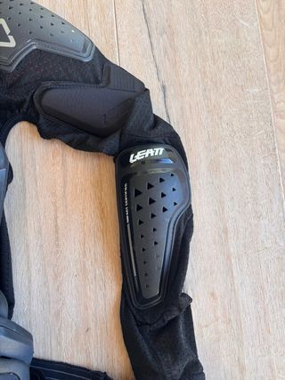 Peto integral Leatt 6.5 Talla M