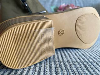 Botines verde oliva con cremallera