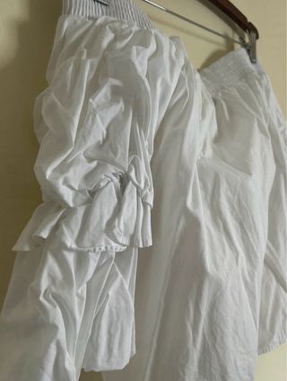 Blusa Zara volantes blanca