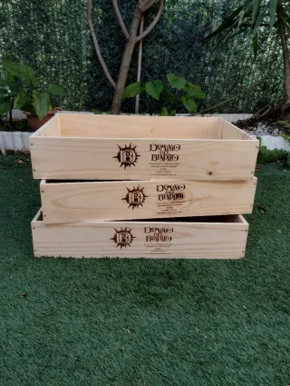 3 Cajas grandes de madera expositores