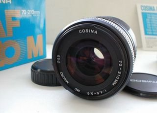 Obiettivo Cosina 70-210mm F/4.5-5.6 MC Macro