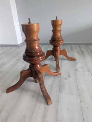 Mesa de comedor de madera y 6 sillas