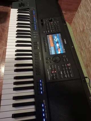 Yamaha PSR SX700 Teclado Profesional