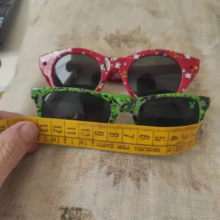 Lote 2 gafas de sol infantiles