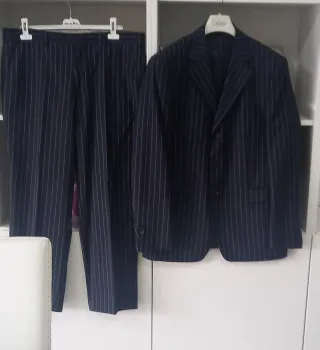 Completo uomo righe blu e nere