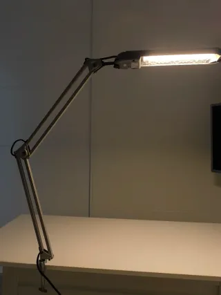 Lámpara Escritorio Flexo Metal y Plástico