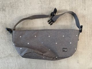 Bolsito para carro gris estrellas Walking Mum