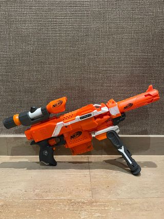 Pistola Nerf Elite con Accesorios