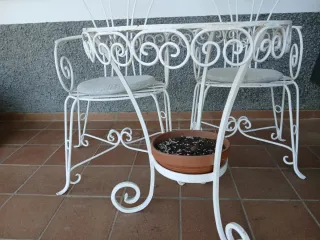 Conjunto mesa y sillas forja jardín