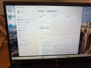 Acer Nitro V15 R7 7735HS/16GB dr5/1TB/RTX 3050 6GB