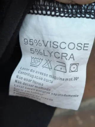 Camiseta Carolina Herrera Negra