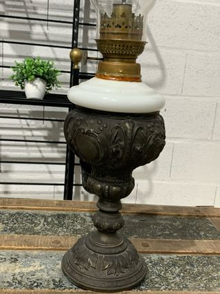 Antigua lámpara de aceite/quinqué