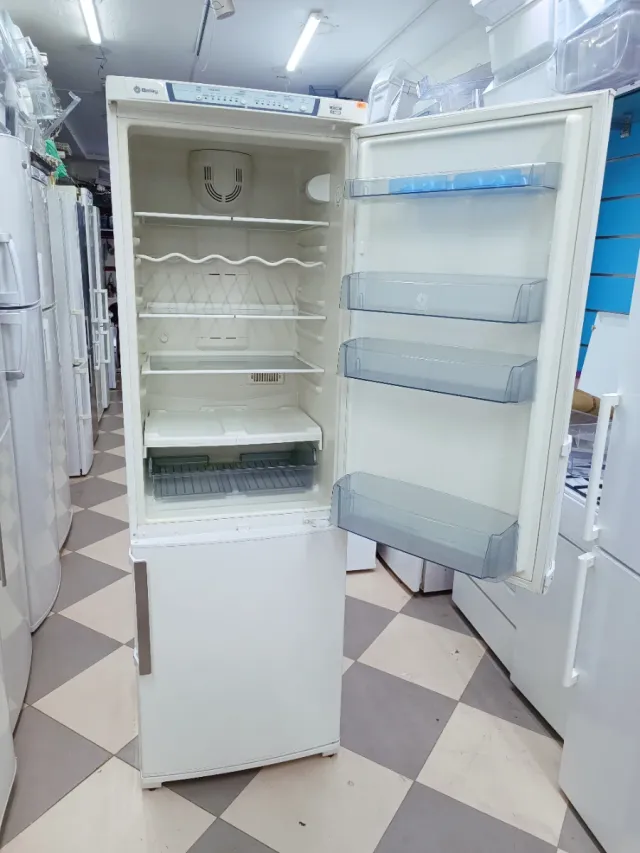 Frigorifero combinato 'BALAY' no frost