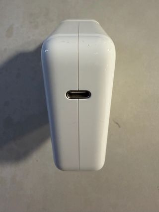 Cargador Apple USB-C 61W Blanco