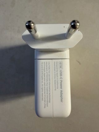 Cargador Apple USB-C 61W Blanco