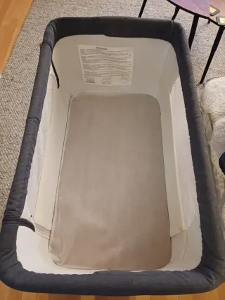 Cuna de viaje y mesedora