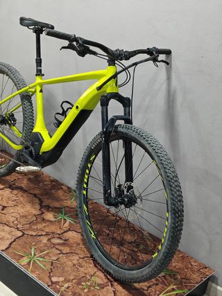 Bicicleta Specialized Turbo Levo HardTail 2020