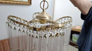 Lámpara de cristal dorada colgante