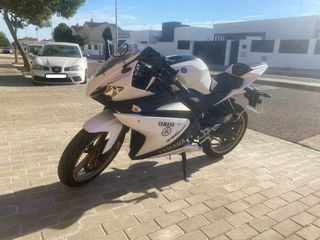 Yamaha YZF R125 2013