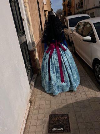 Traje de Fallera azul celeste