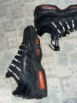 Nike Air Max 95 Negro Naranja
