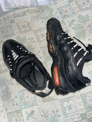 Nike Air Max 95 Negro Naranja