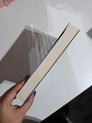 Más fuerte que el peligro (Vuelo y gloria 1)